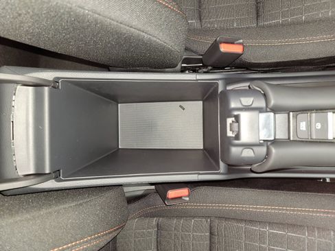 Certified 2025 Honda HR-V Sport image 28