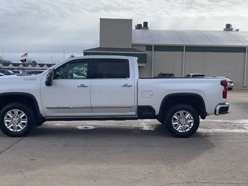 Used 2024 Chevrolet Silverado 3500 High Country w/ High Country Premium Package image 5