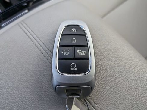 Certified 2024 Hyundai Tucson SEL w/ Convenience Package FWD image 34