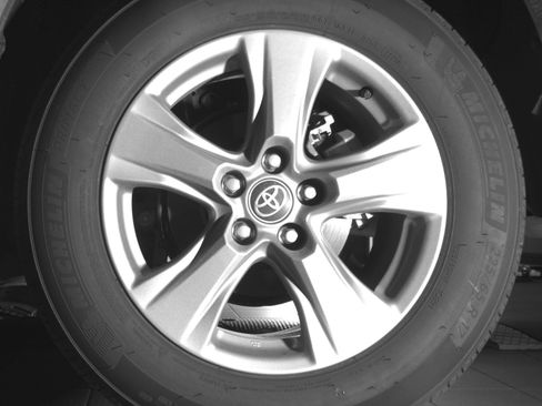 Certified 2025 Toyota RAV4 XLE w/ Convenience Package AWD/4WD image 13