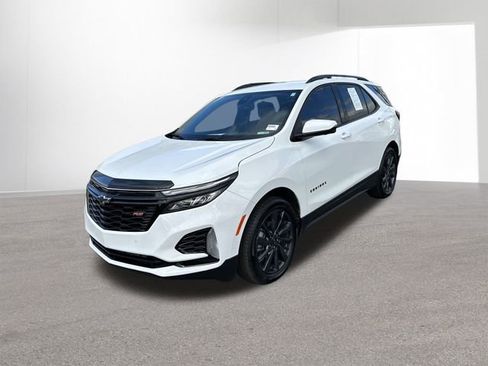 Used 2024 Chevrolet Equinox RS image 2