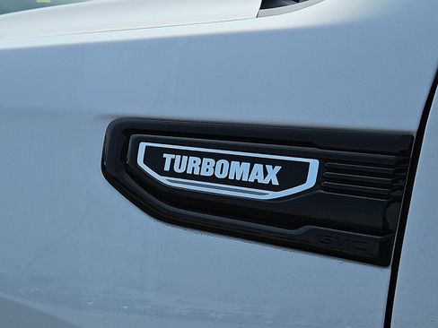 Certified 2025 GMC Sierra 1500 Elevation image 30