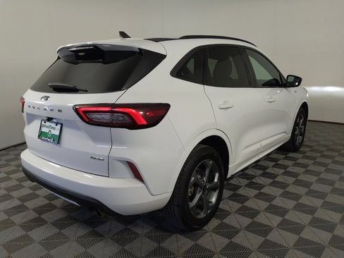 Used 2023 Ford Escape ST-Line AWD/4WD image 9