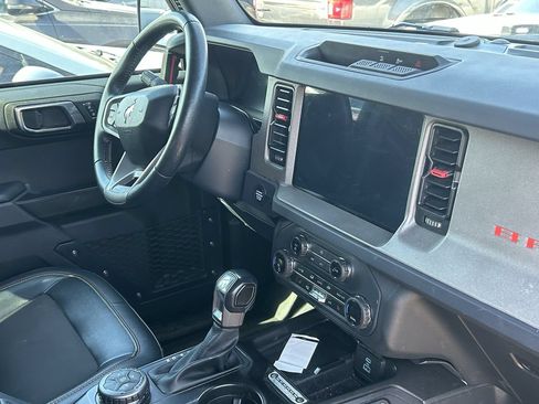 Used 2025 Ford Bronco Big Bend w/ Free Wheeling Package AWD/4WD image 9