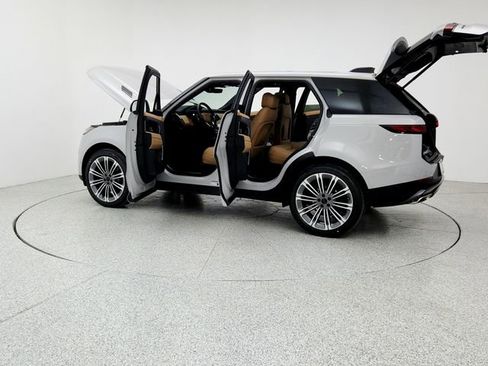 New 2026 Land Rover Range Rover Sport SE image 12