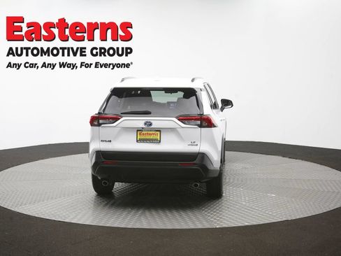 Used 2023 Toyota RAV4 LE AWD/4WD image 36