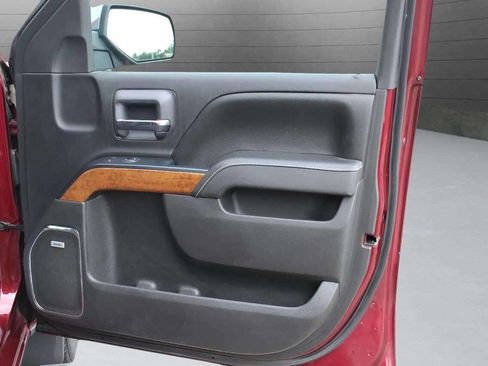 Used 2017 Chevrolet Silverado 1500 High Country image 10