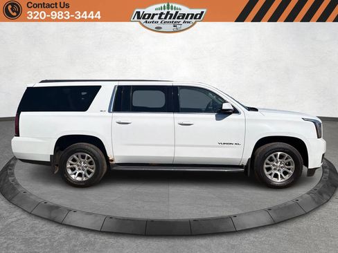 Used 2016 GMC Yukon XL SLT w/ HD Trailering Package image 4