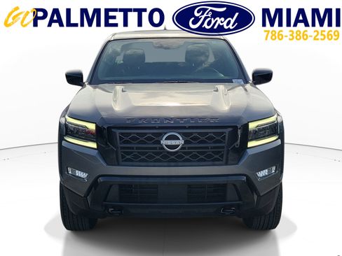 Used 2023 Nissan Frontier SV w/ Midnight Edition Package AWD/4WD image 2