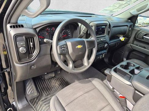 New 2026 Chevrolet Silverado 1500 Custom RWD image 9