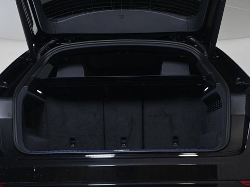 Used 2025 Audi Q8 Premium Plus w/ Premium Plus Package image 21