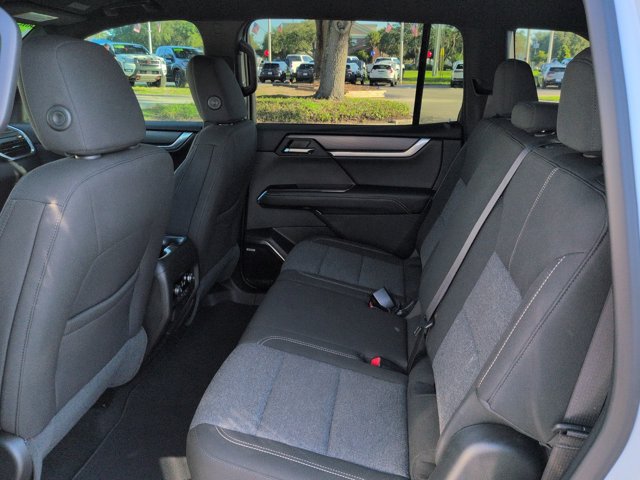 Used 2025 GMC Acadia Elevation w/ Black Edition FWD image 13