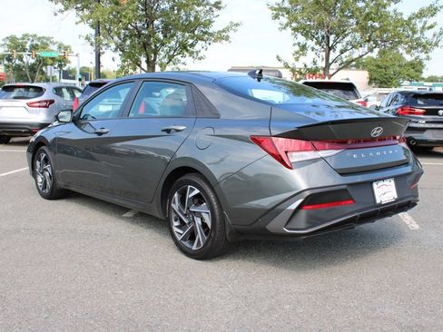 Used 2025 Hyundai Elantra Sport FWD image 5