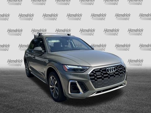 Used 2023 Audi Q5 2.0T Premium Plus w/ Premium Plus Package AWD/4WD image 2