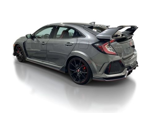 Used 2017 Honda Civic Type R image 2