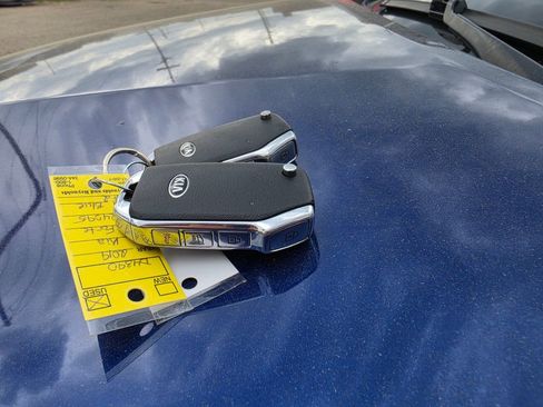 Used 2019 Kia Forte LXS image 10