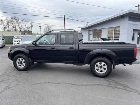 Used 2003 Nissan Frontier SVE image 2