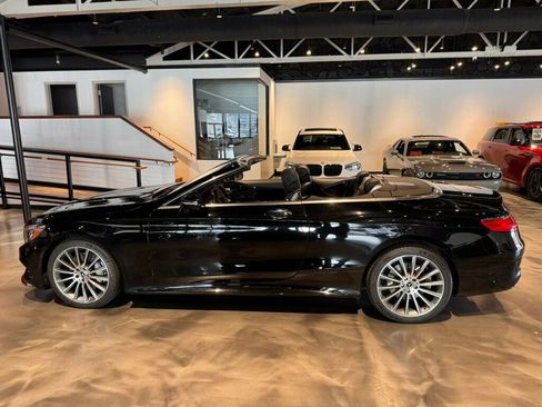 Used 2017 Mercedes-Benz S 550 Cabriolet image 2