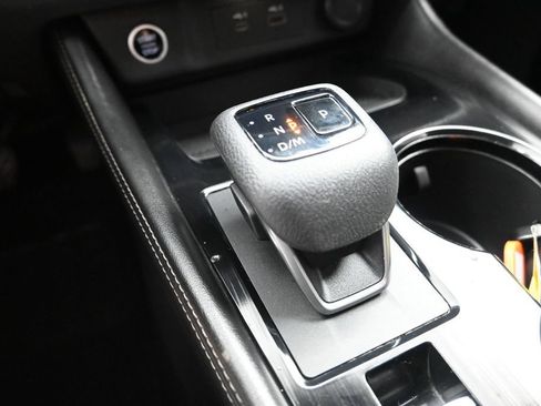 Used 2021 Nissan Rogue SL AWD/4WD image 23