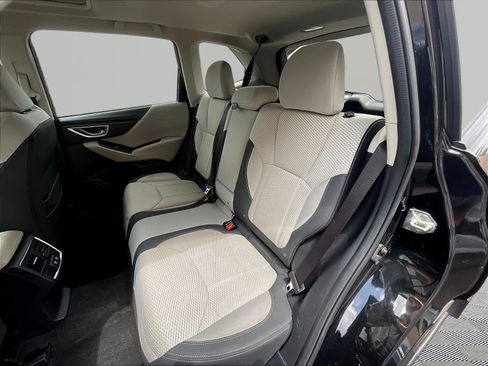 Used 2019 Subaru Forester Premium AWD/4WD image 22