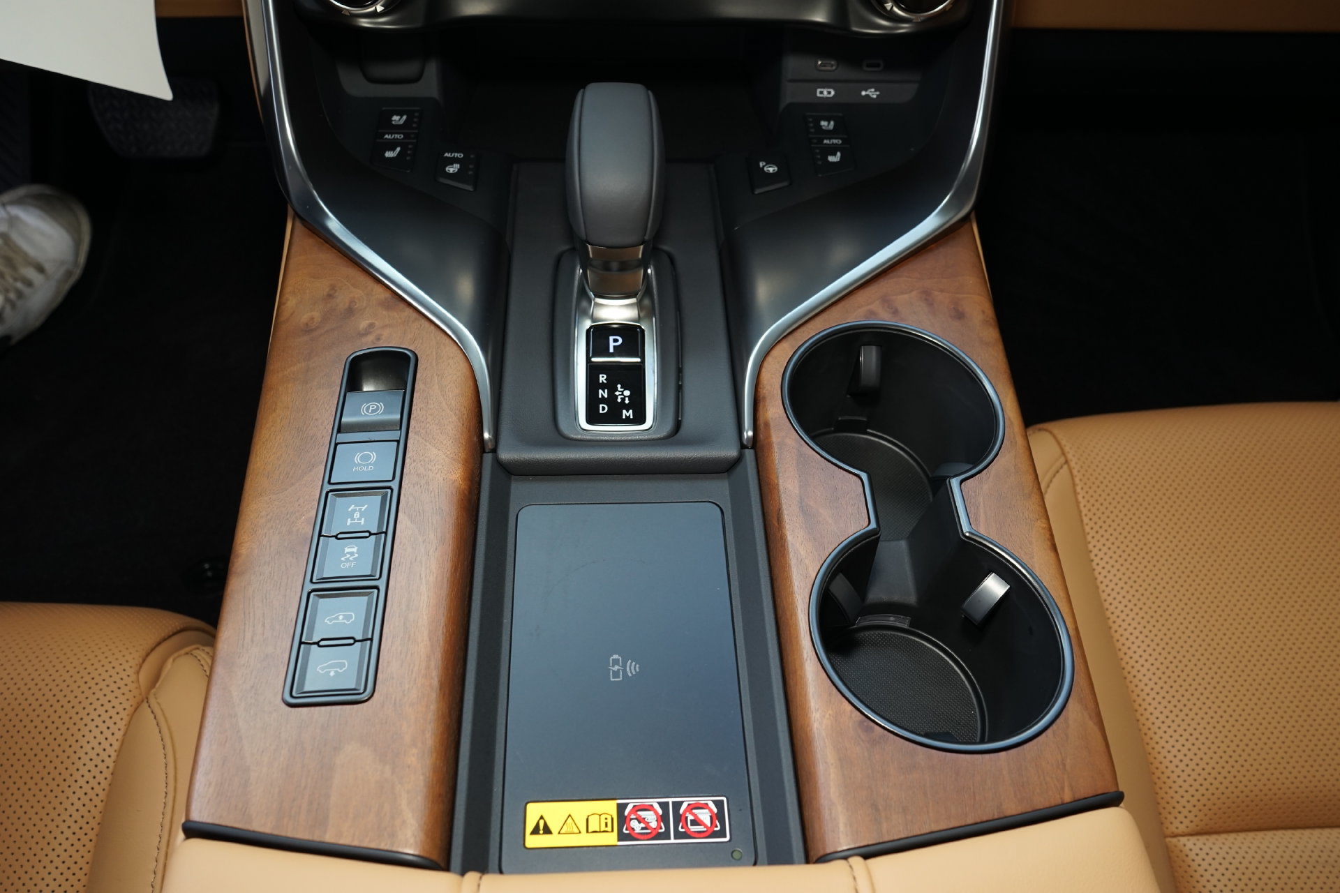Used 2026 Lexus LX 700h Luxury AWD/4WD image 12