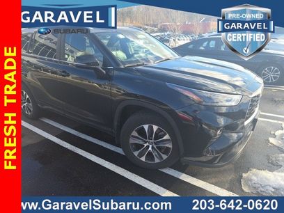 Used 2023 Toyota Highlander XLE