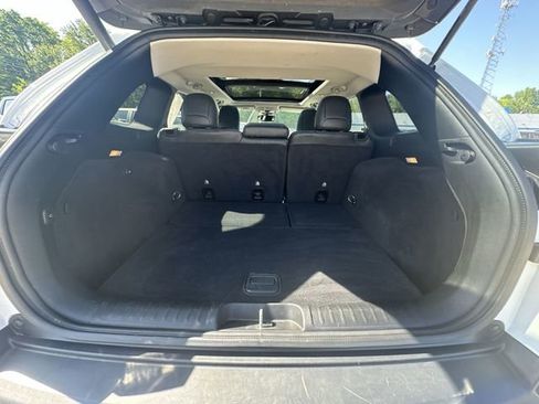Used 2019 Jeep Cherokee Limited w/ Luxury Group AWD/4WD image 29