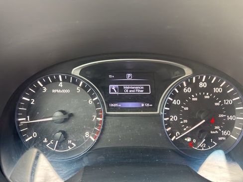 Used 2017 Nissan Altima 2.5 SR w/ Midnight Edition Package image 14