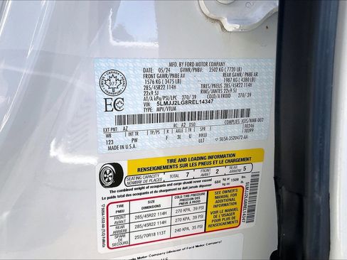 Used 2024 Lincoln Navigator Reserve w/ Equipment Group 201A image 30