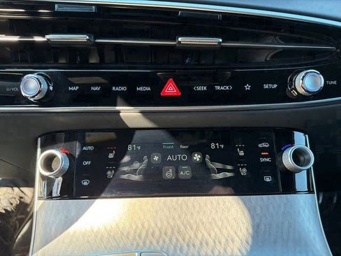 Used 2026 Genesis GV70 2.5T Sport Prestige image 29