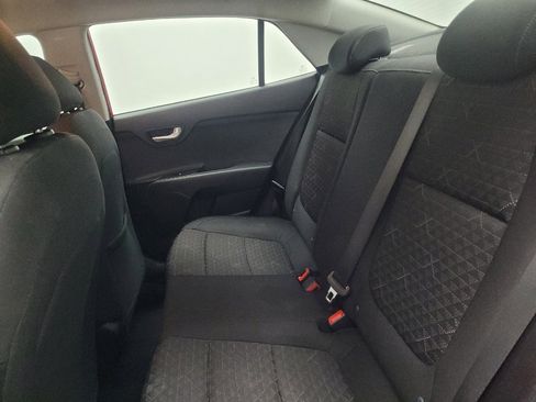 Used 2019 Kia Rio S image 18