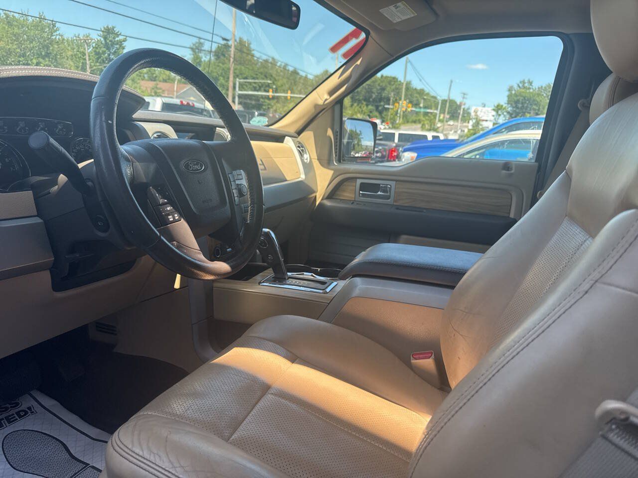 Used 2011 Ford F150 Lariat w/ Lariat Plus Pkg AWD/4WD image 15