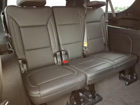Used 2023 GMC Yukon XL Denali w/ Advanced Technology Package AWD/4WD image 27