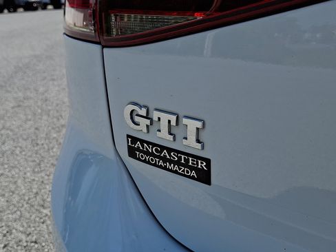 Used 2016 Volkswagen GTI S FWD image 29