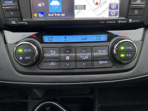 Used 2017 Toyota RAV4 Limited image 30