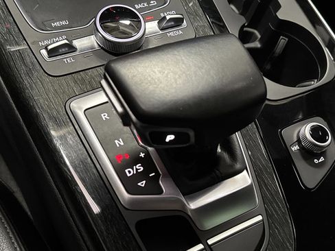 Used 2019 Audi Q7 3.0T Premium Plus w/ Premium Plus Package image 23