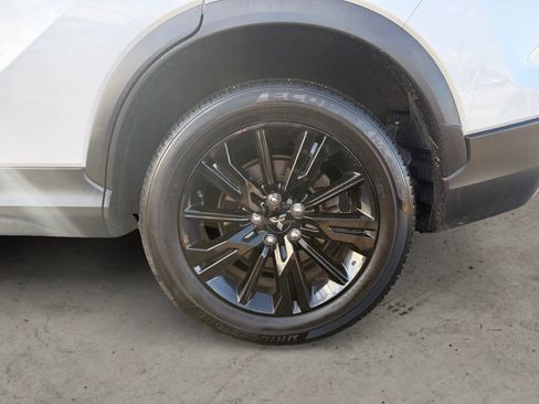 Used 2024 Mitsubishi Eclipse Cross LE image 9