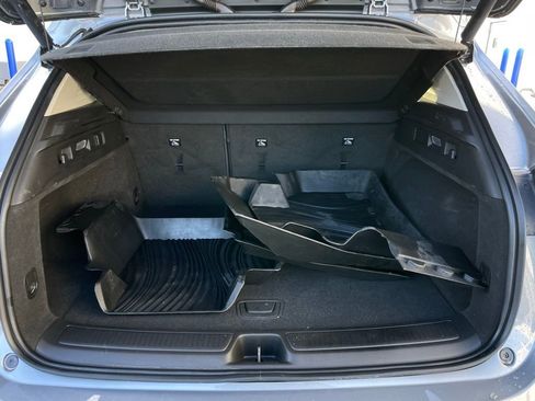 Used 2022 Buick Envision Avenir w/ Premium Seat Package image 42