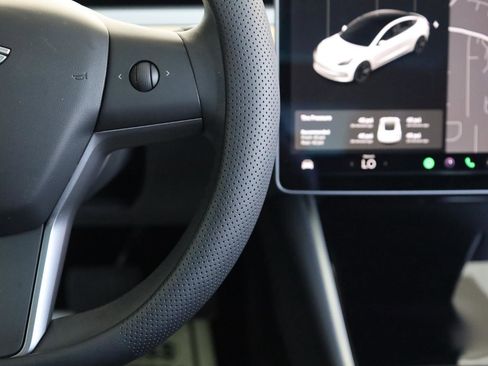 Used 2019 Tesla Model 3 Long Range AWD/4WD image 32