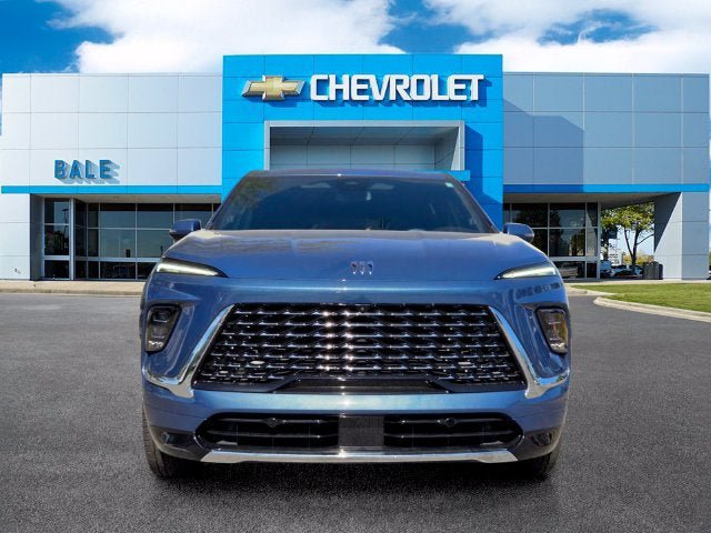 Used 2025 Buick Enclave Avenir w/ Trailering Package, 5000 lbs. FWD image 8