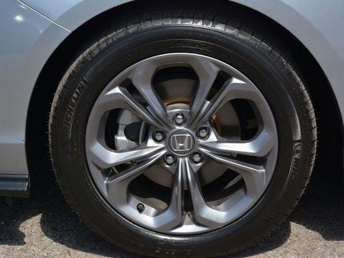 Used 2023 Honda Accord EX image 31