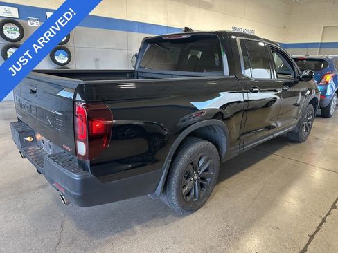 Certified 2025 Honda Ridgeline Sport image 3
