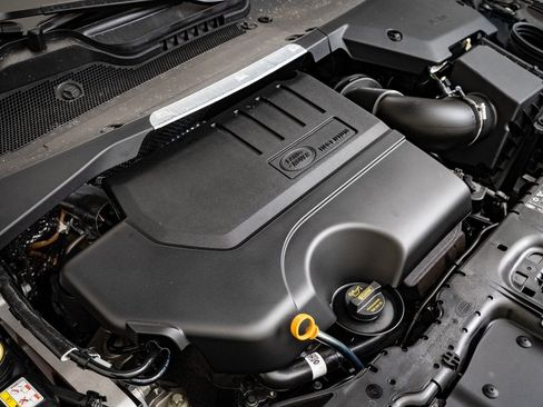 Used 2026 Land Rover Range Rover Evoque Dynamic SE image 39