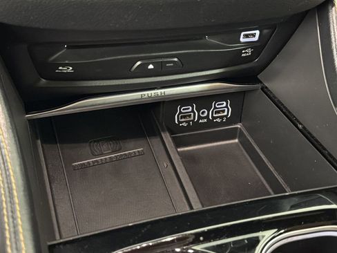 Used 2021 Chrysler Pacifica Pinnacle image 35