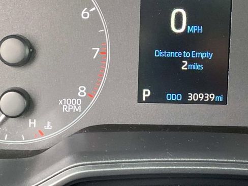 Used 2023 Toyota Corolla LE image 31