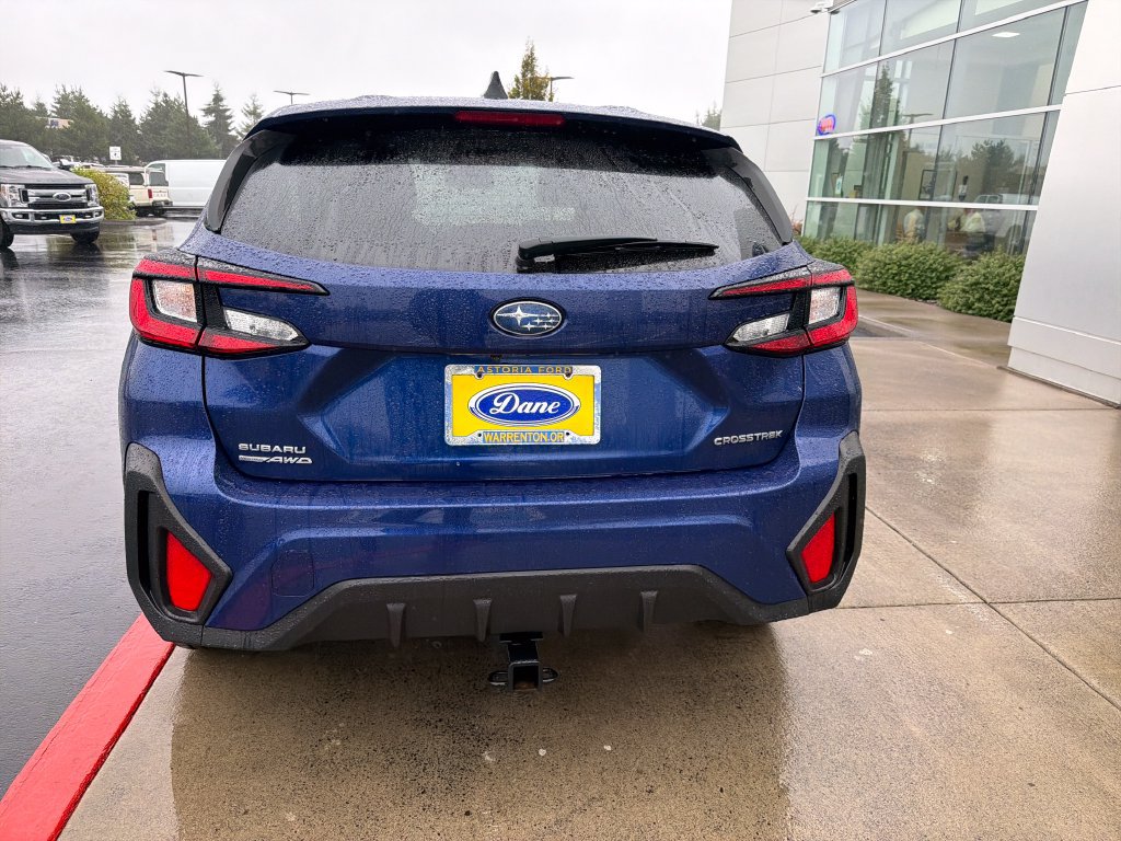 Used 2024 Subaru Crosstrek 2.0i AWD/4WD image 3