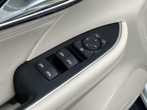 Used 2023 Buick Envision Preferred FWD image 15