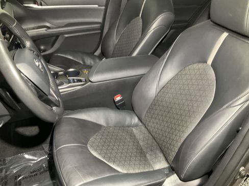 Used 2024 Toyota Camry XSE image 32