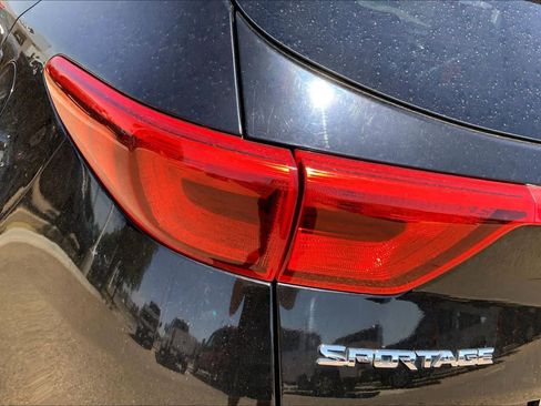 Used 2019 Kia Sportage EX w/ EX Premium Package FWD image 32