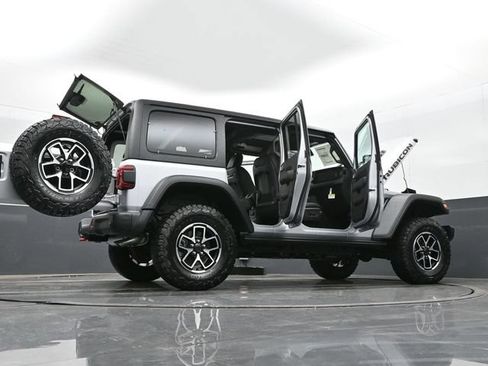 Used 2024 Jeep Wrangler Unlimited Rubicon w/ Capability Package AWD/4WD image 48